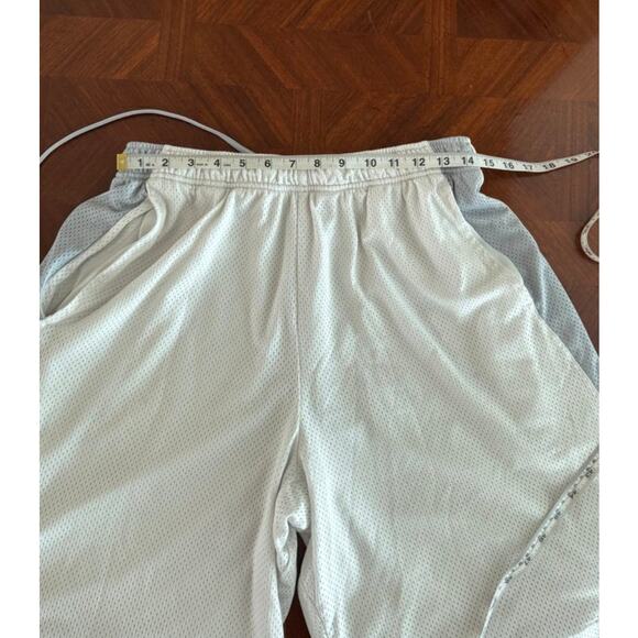 Nike Dri-Fit White & Gray Mesh Basketball Shorts XL Athletic Training - Picture 4 of 7
